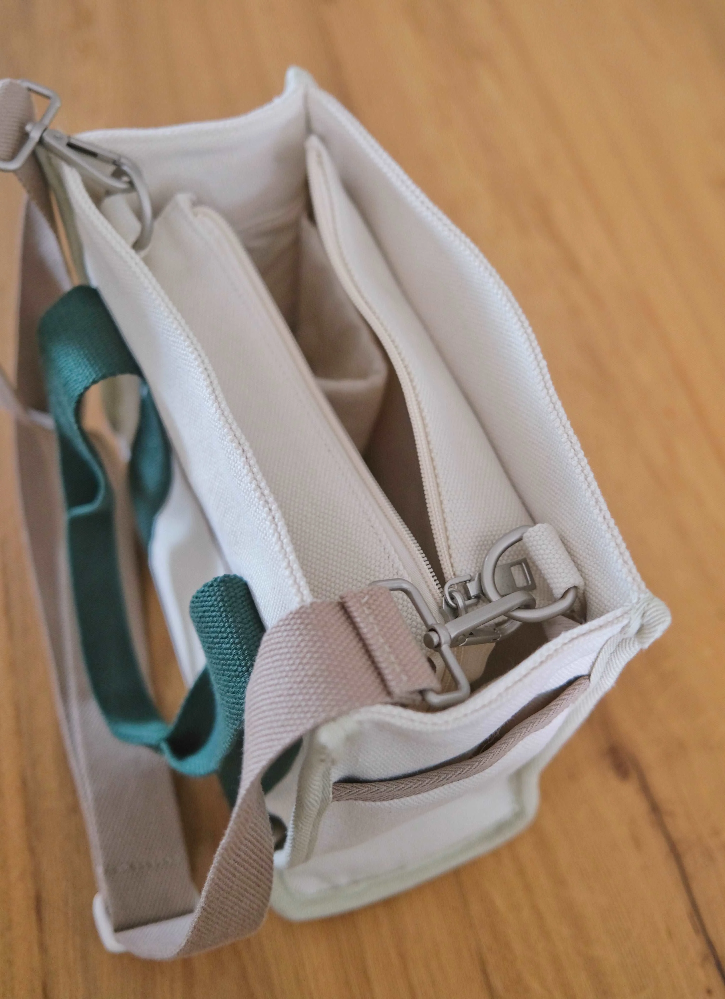 No.10 Medium Tote Bag v3 - Image 16