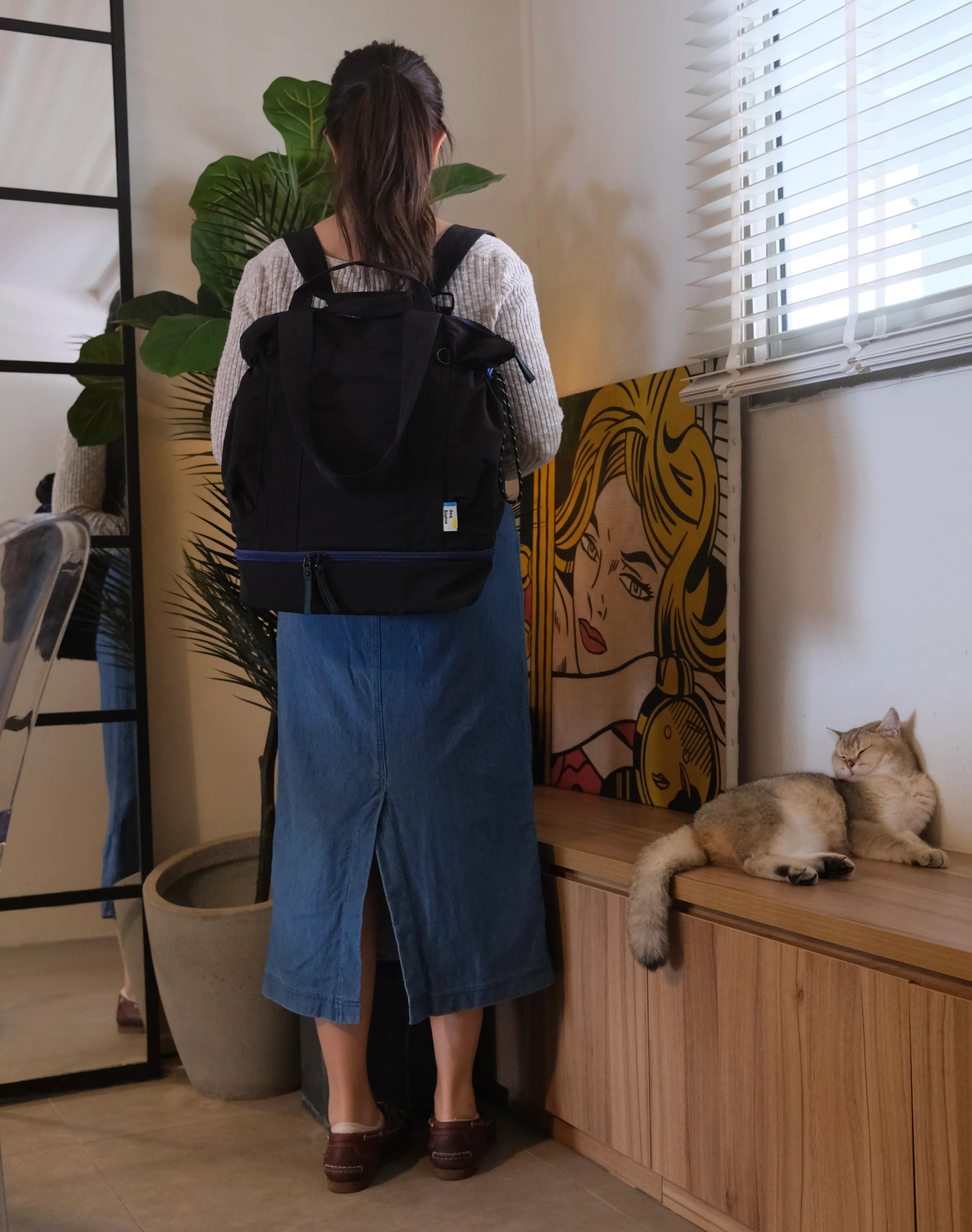 No.5 Large Analog Totepack - Image 5