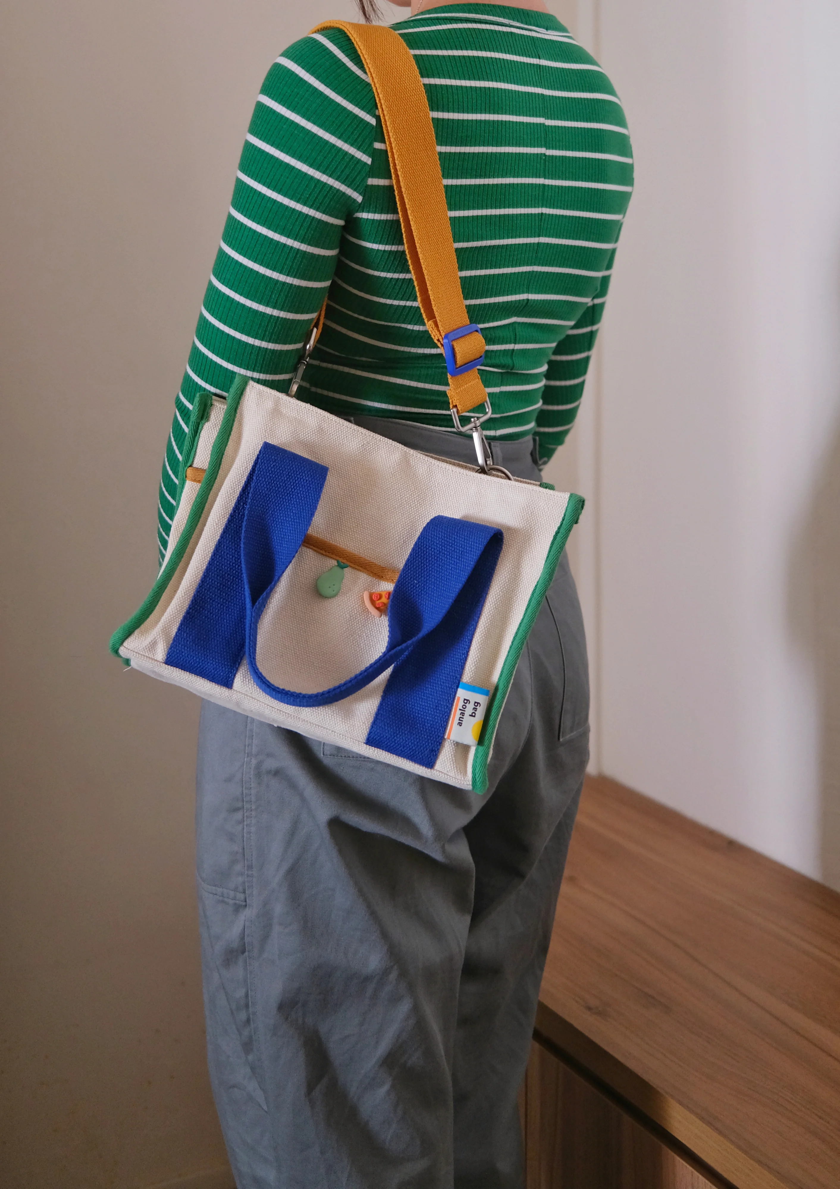 The Black Analog Medium Tote Bag - Image 7
